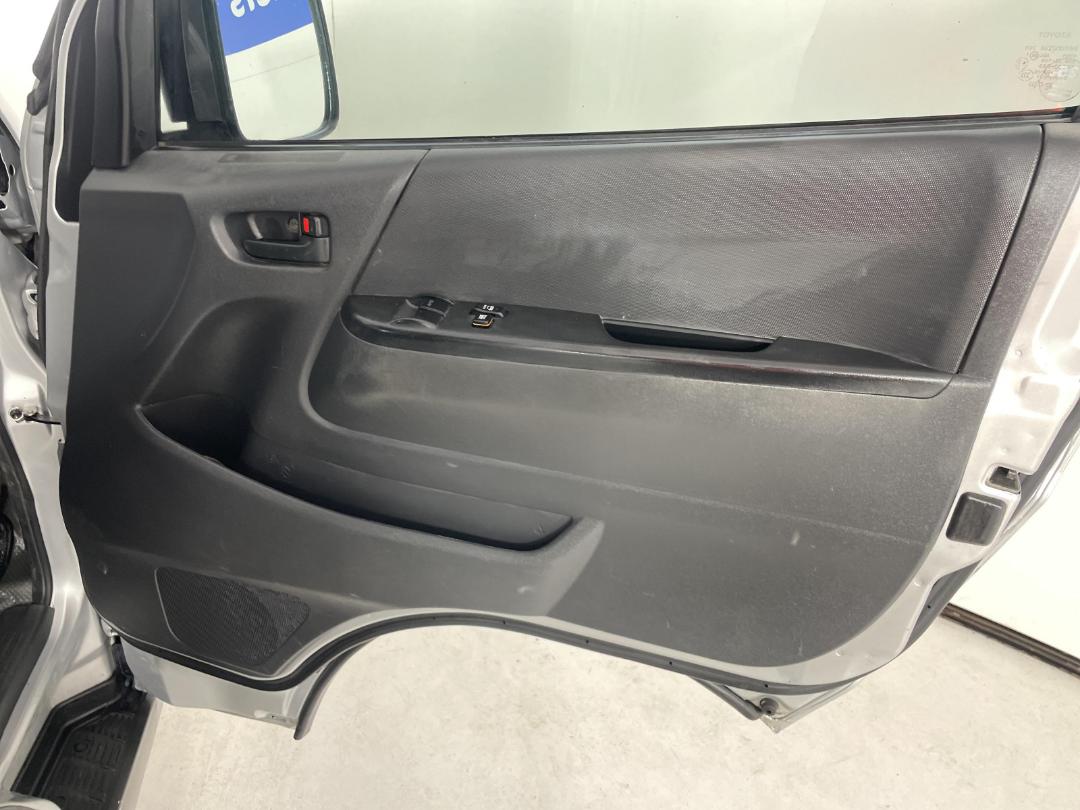 Photo '15' of Toyota Hiace