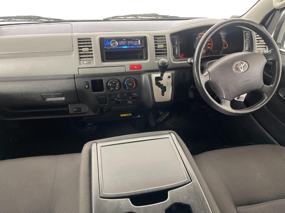 Photo '18' of Toyota Hiace