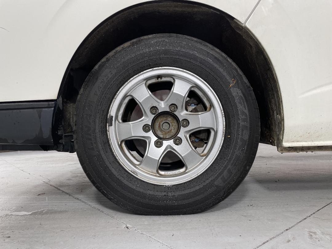 Photo '10' of Toyota Hiace Photo '10' of Toyota Hiace