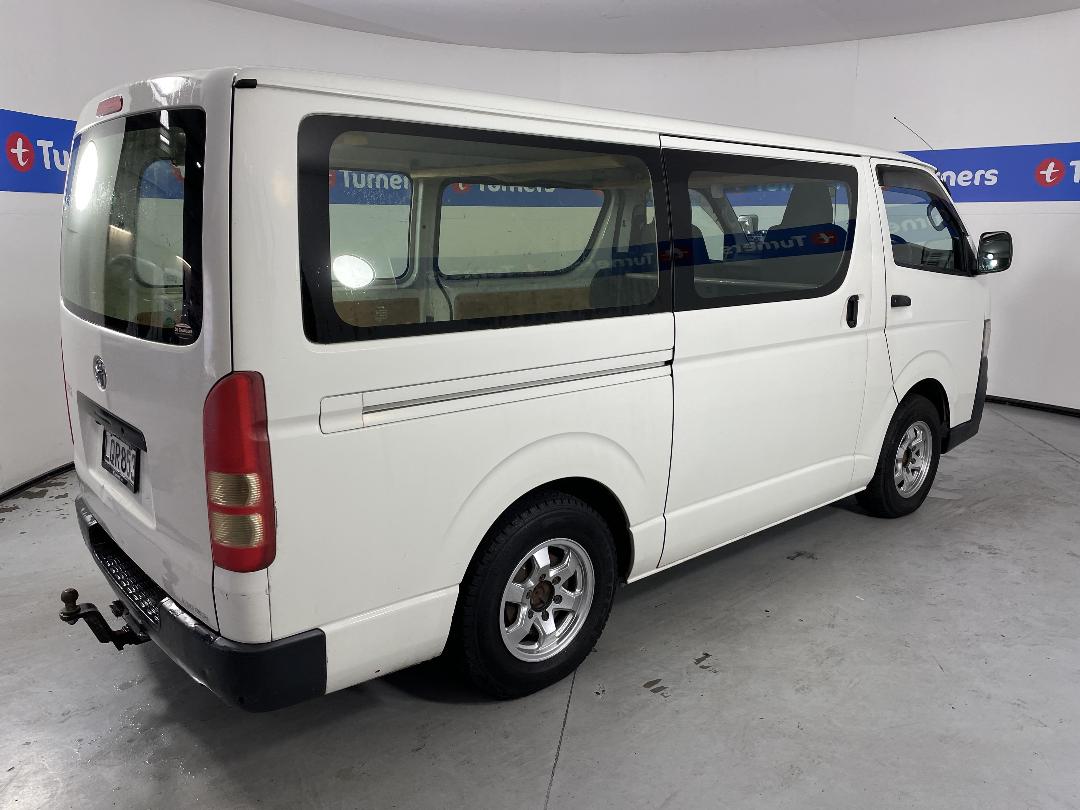 Photo '7' of Toyota Hiace Photo '7' of Toyota Hiace