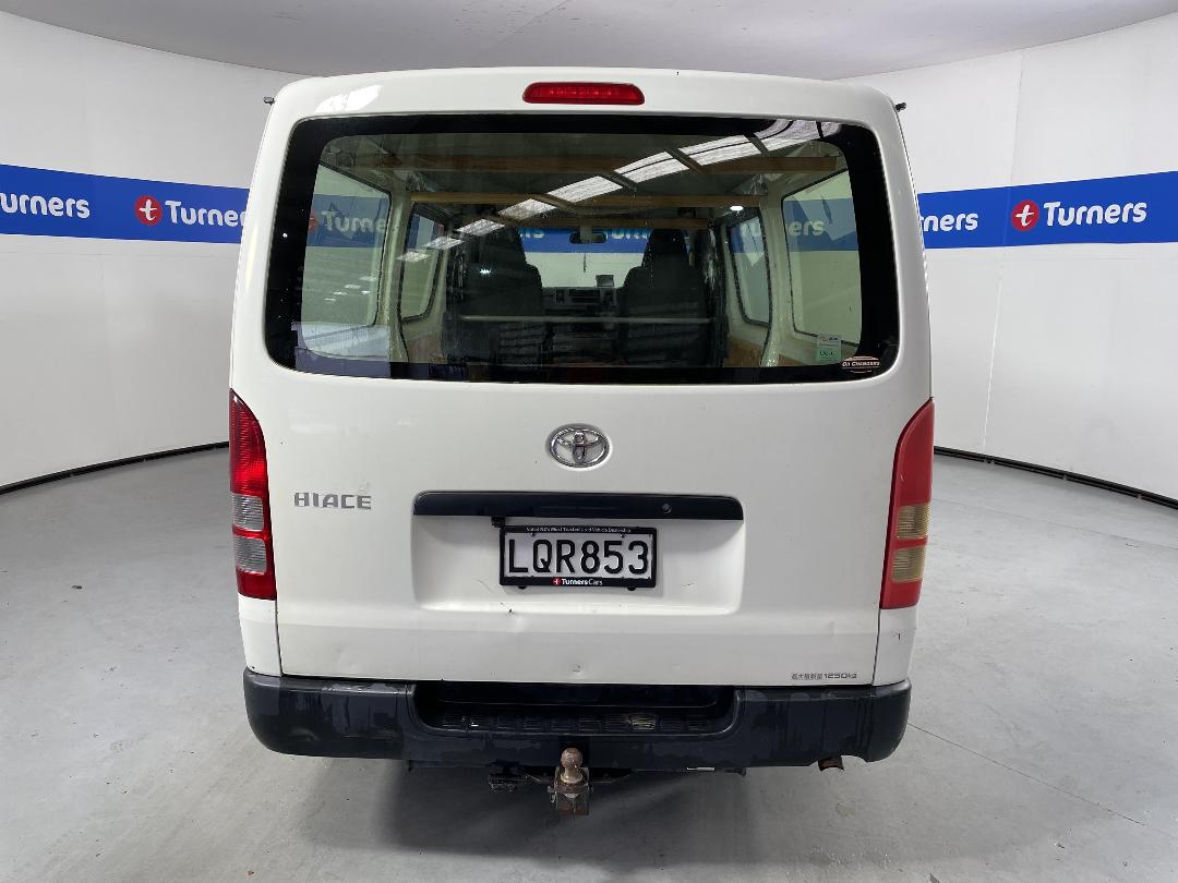Photo '6' of Toyota Hiace Photo '6' of Toyota Hiace