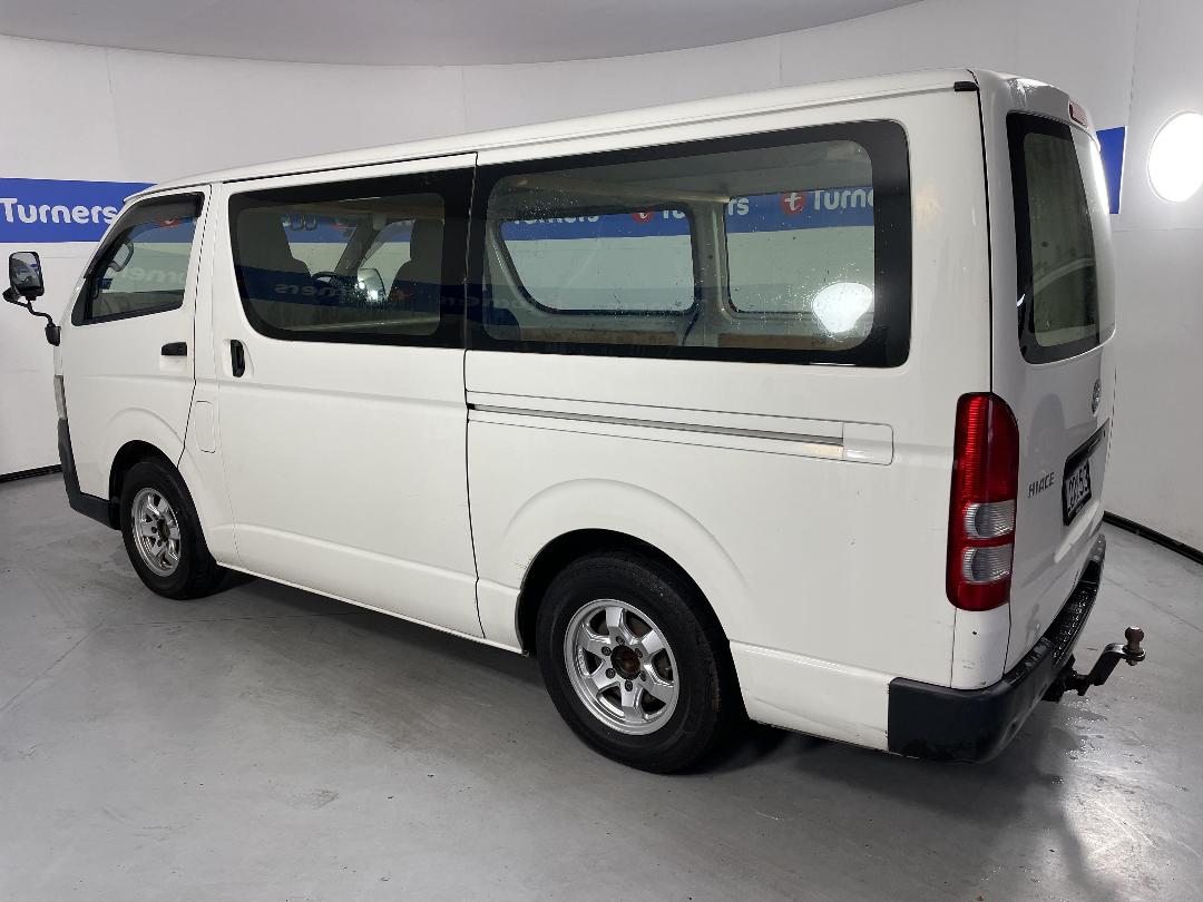 Photo '5' of Toyota Hiace Photo '5' of Toyota Hiace