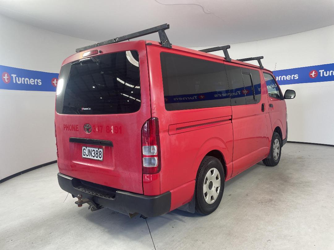 Photo '7' of Toyota Hiace Photo '7' of Toyota Hiace