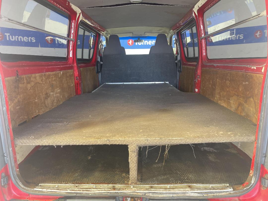 Photo '14' of Toyota Hiace Photo '14' of Toyota Hiace