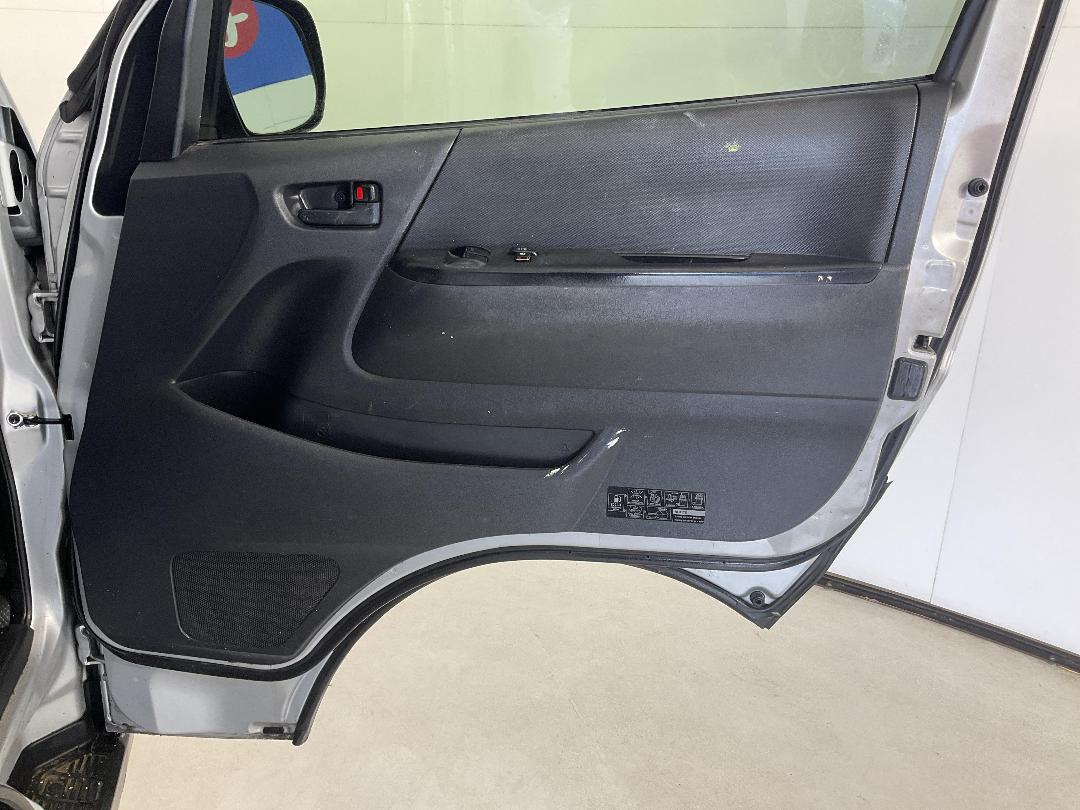 Photo '15' of Toyota Hiace