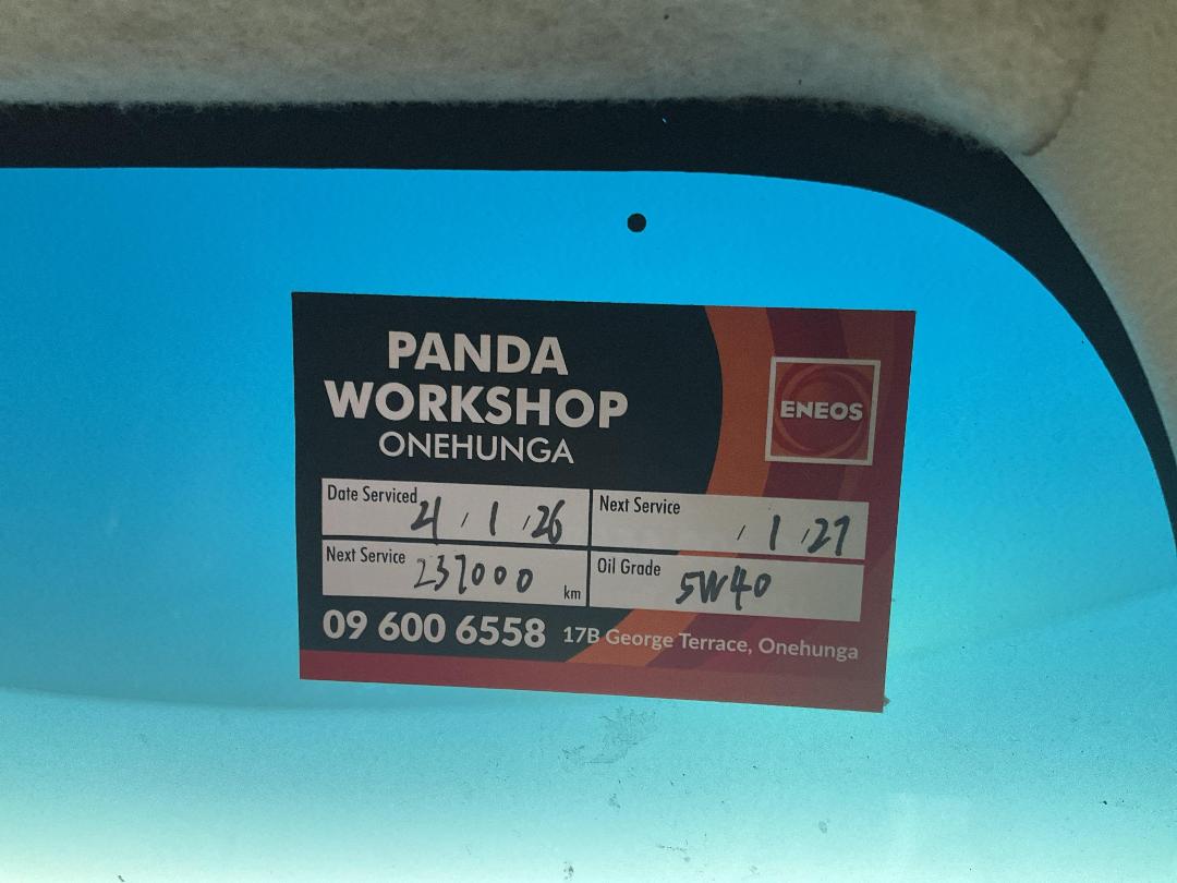 Photo '24' of Toyota Hiace