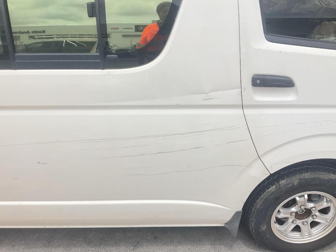 Photo '3' of Toyota Hiace Photo '3' of Toyota Hiace