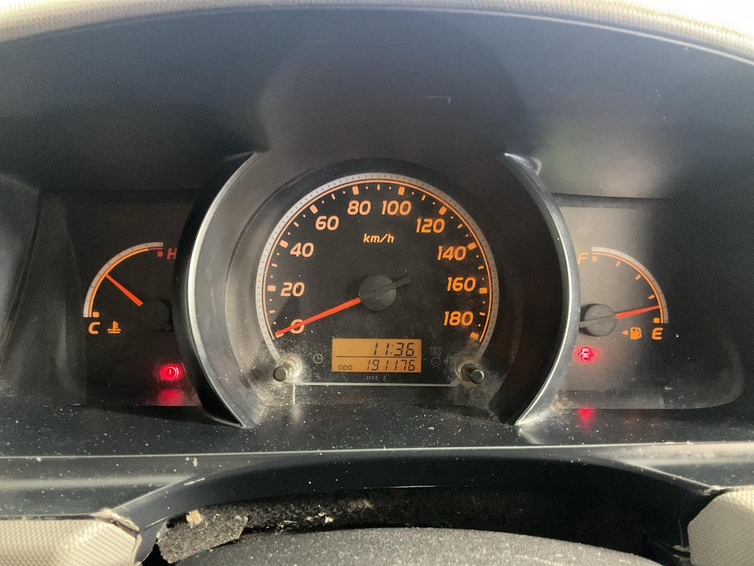 Photo '21' of Toyota Hiace