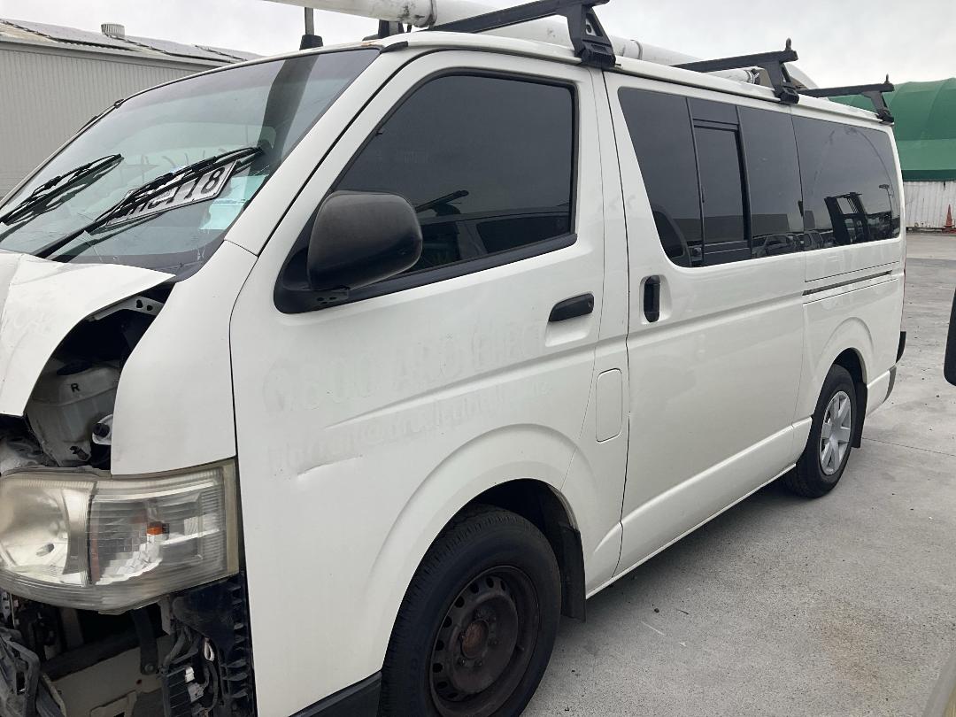 Photo '2' of Toyota Hiace T ZL