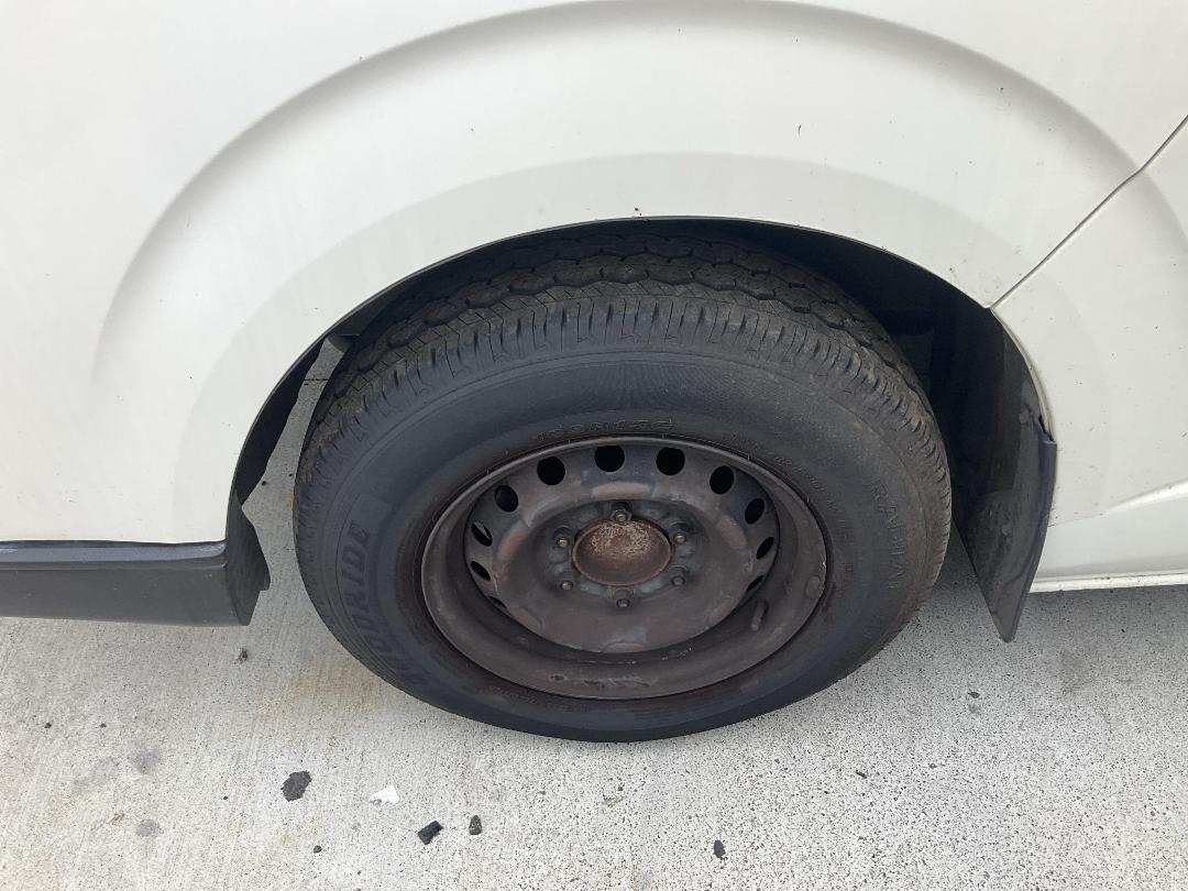 Photo '8' of Toyota Hiace T ZL