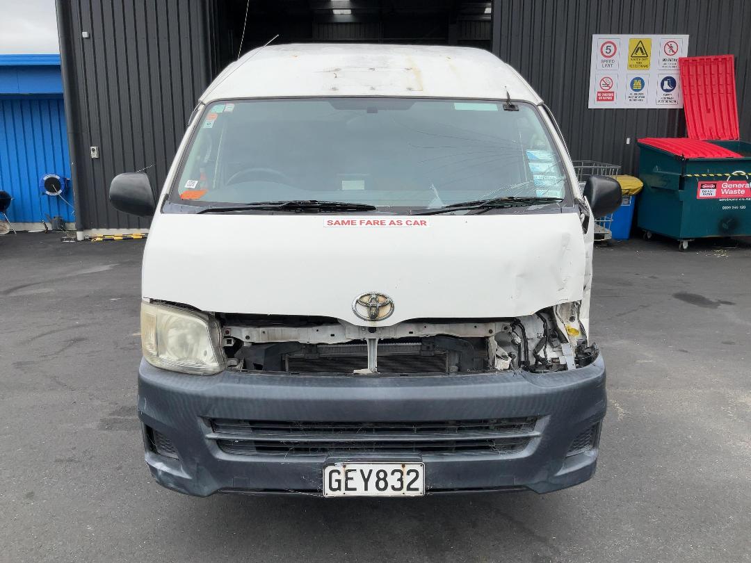 Photo '2' of Toyota Hiace ZX TD