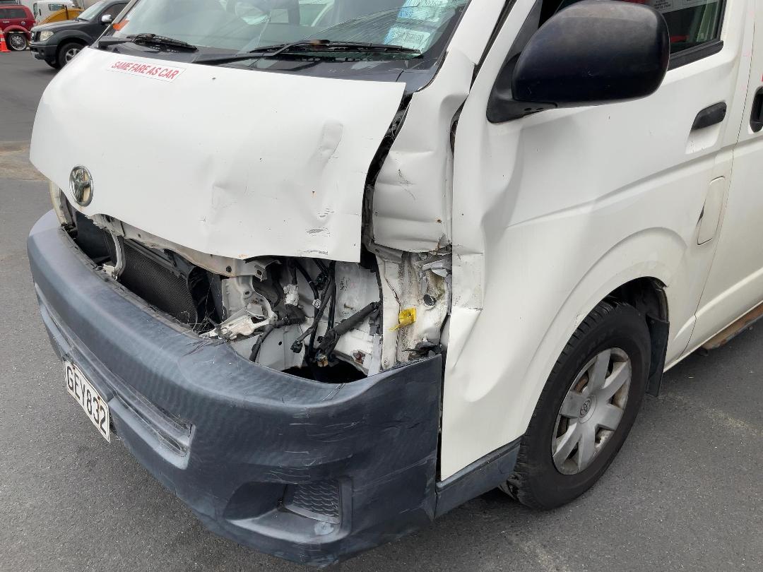 Photo '17' of Toyota Hiace ZX TD