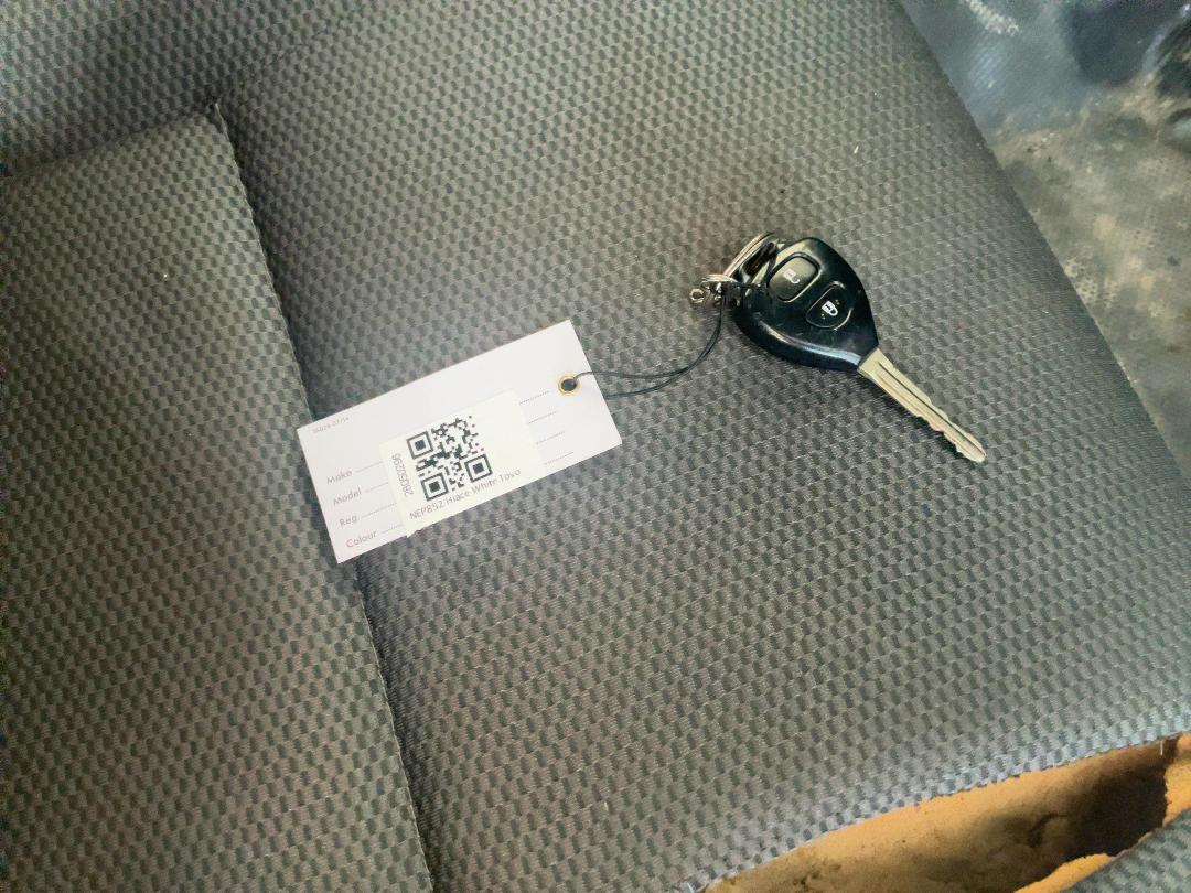 Photo '19' of Toyota Hiace