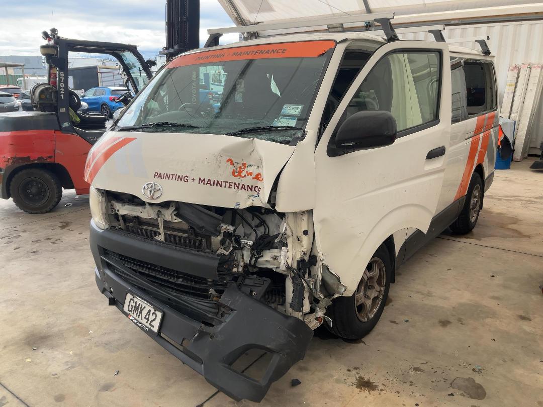 Photo '3' of Toyota Hiace ZL TD