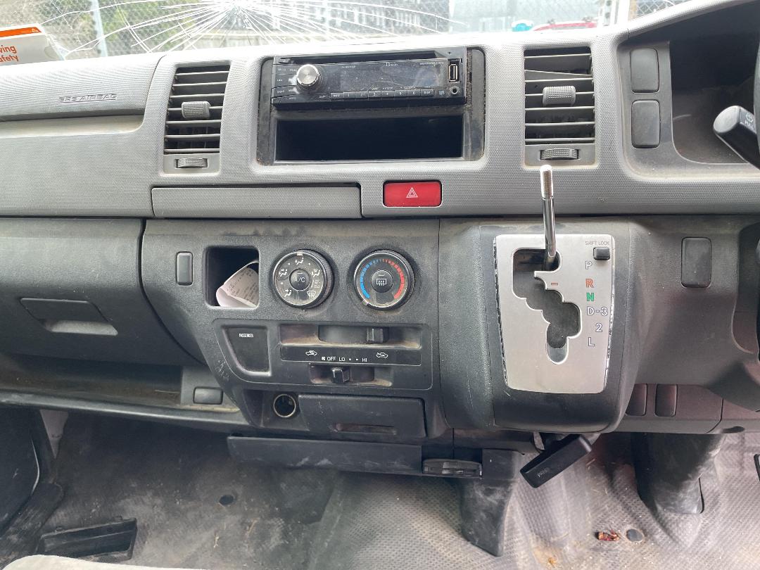 Photo '19' of Toyota Hiace