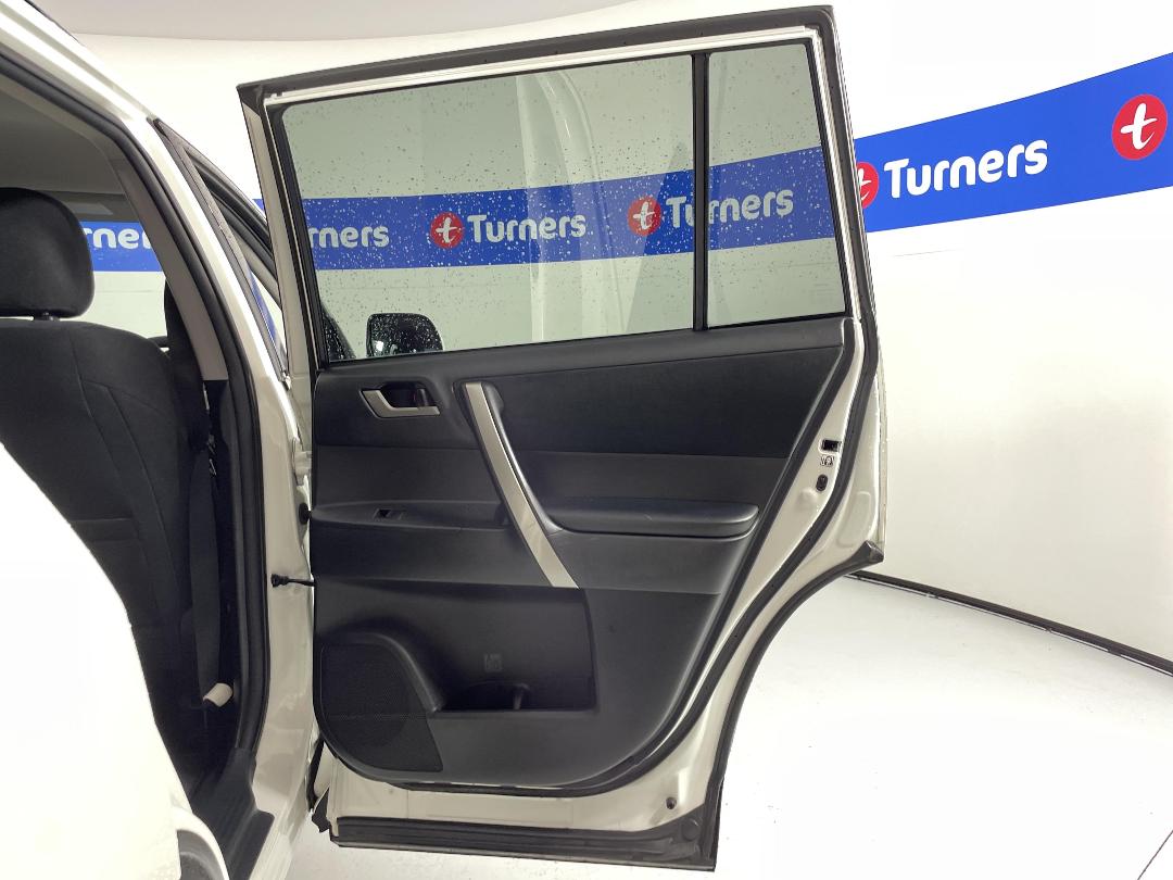 Photo '19' of Toyota Highlander