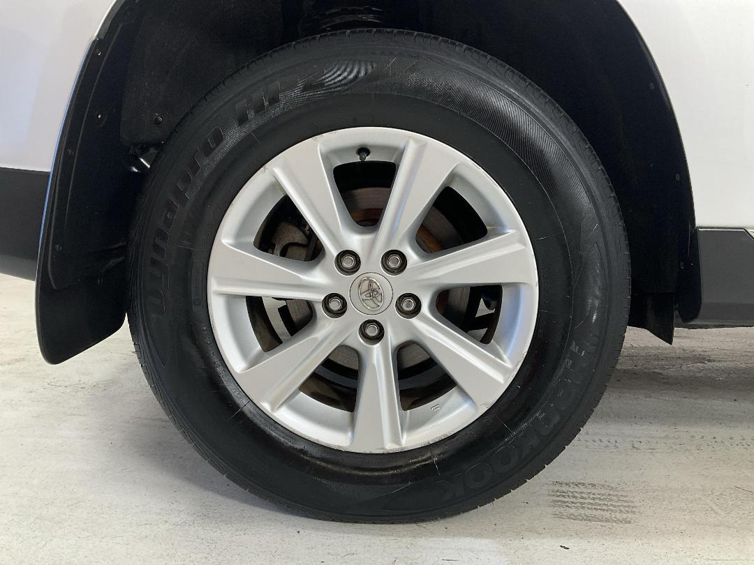 Photo '12' of Toyota Highlander Photo '12' of Toyota Highlander