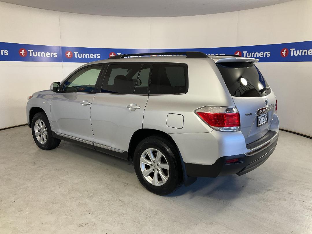 Photo '5' of Toyota Highlander Photo '5' of Toyota Highlander