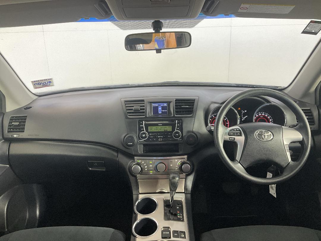 Photo '17' of Toyota Highlander Photo '17' of Toyota Highlander