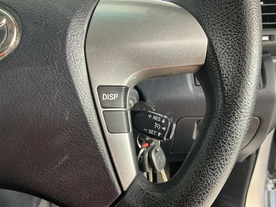 Photo '28' of Toyota Highlander Photo '28' of Toyota Highlander