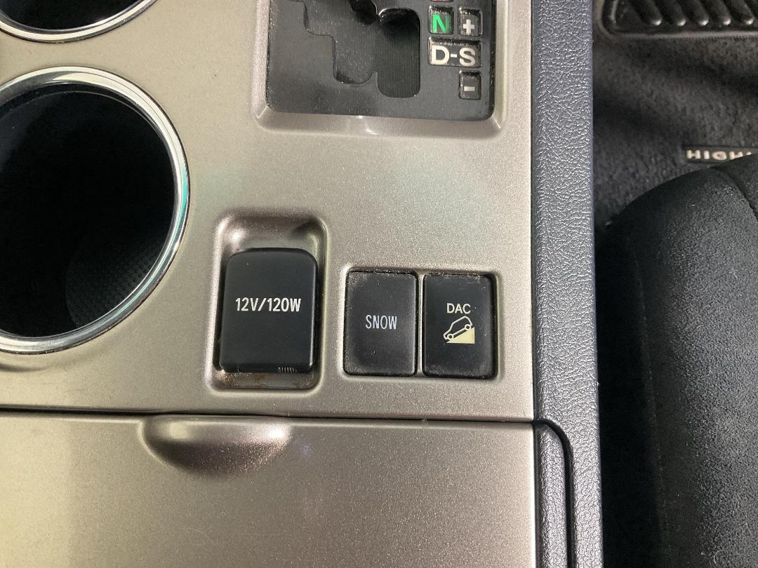 Photo '29' of Toyota Highlander Photo '29' of Toyota Highlander