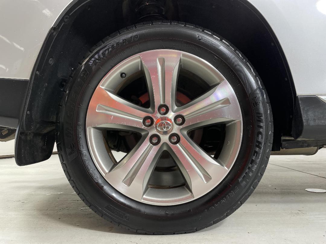 Photo '12' of Toyota Highlander