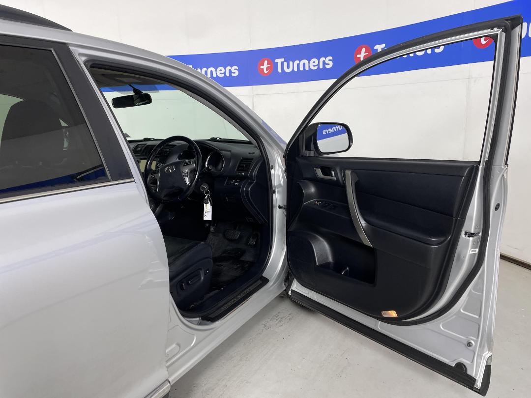 Photo '15' of Toyota Highlander