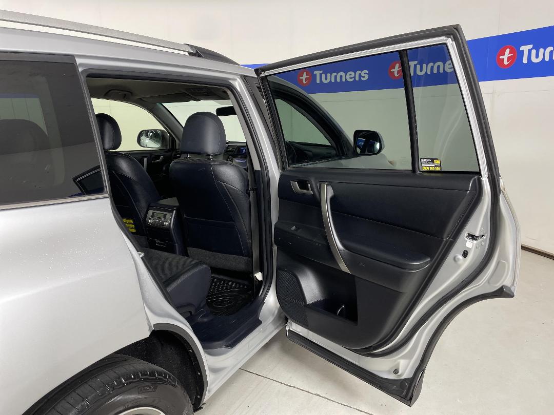 Photo '19' of Toyota Highlander