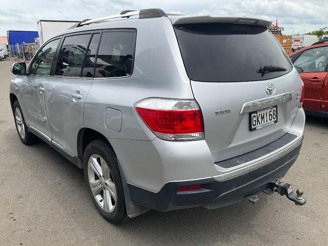 Photo '4' of Toyota Highlander LTD WGN5 Photo '4' of Toyota Highlander LTD WGN5