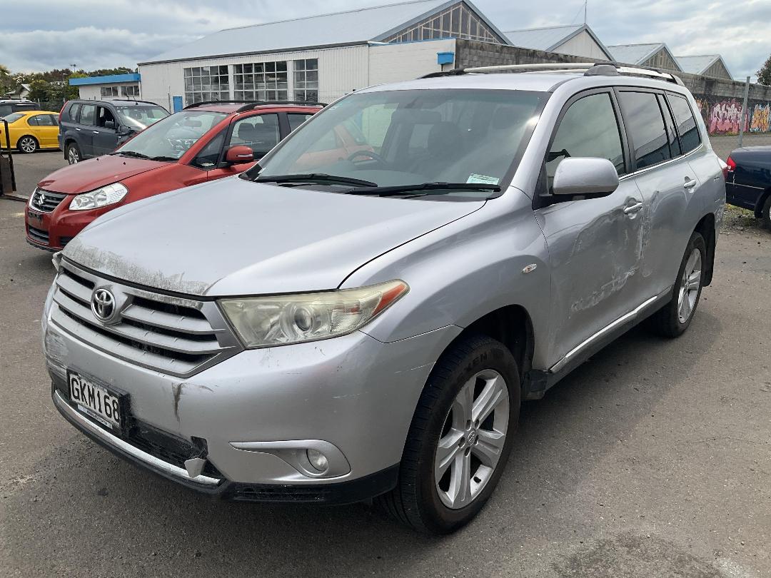 Photo '3' of Toyota Highlander LTD WGN5 Photo '3' of Toyota Highlander LTD WGN5