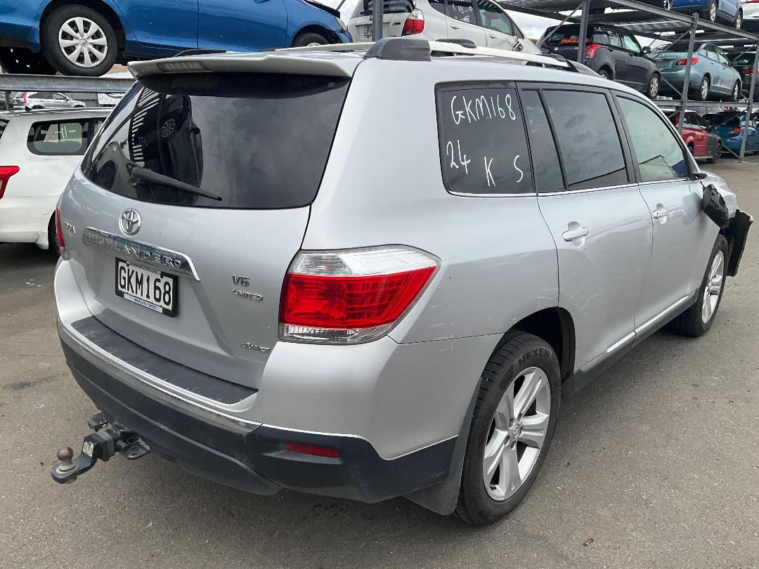 Photo '6' of Toyota Highlander LTD WGN5 Photo '6' of Toyota Highlander LTD WGN5