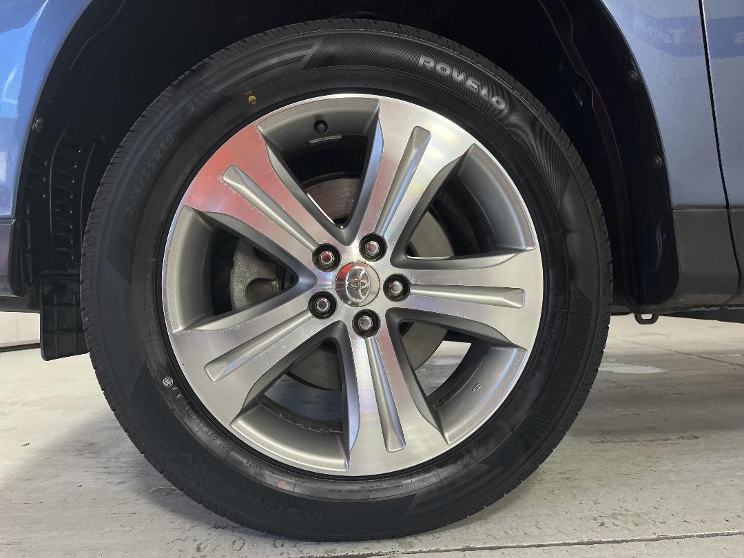 Photo '10' of Toyota Highlander