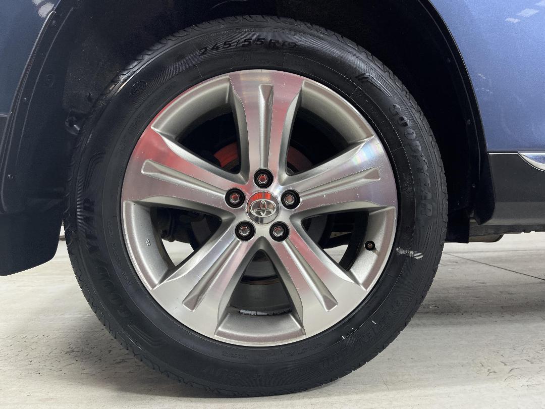 Photo '12' of Toyota Highlander