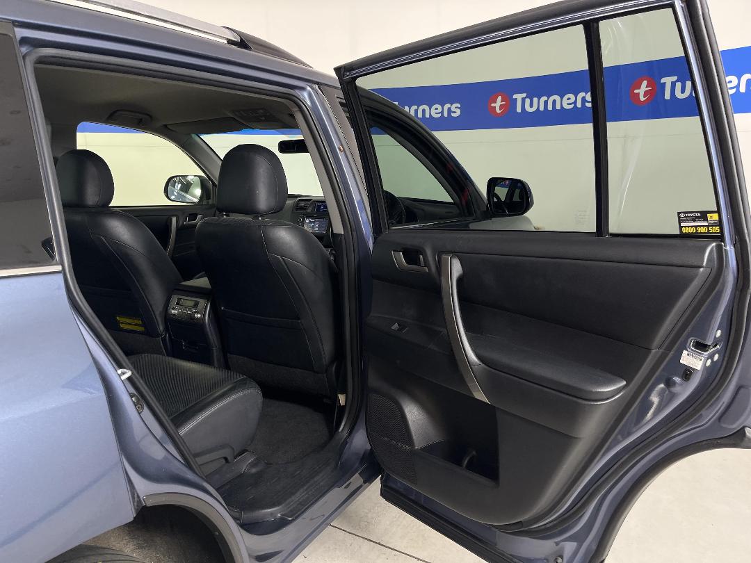 Photo '19' of Toyota Highlander