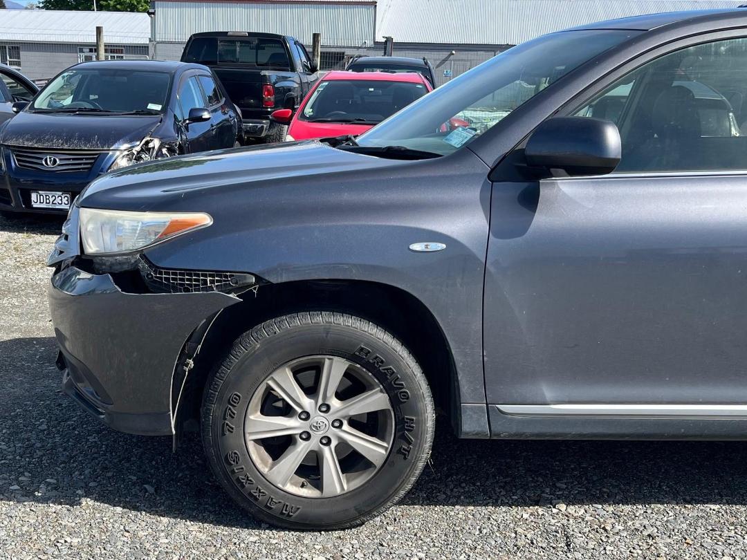 Photo '3' of Toyota Highlander