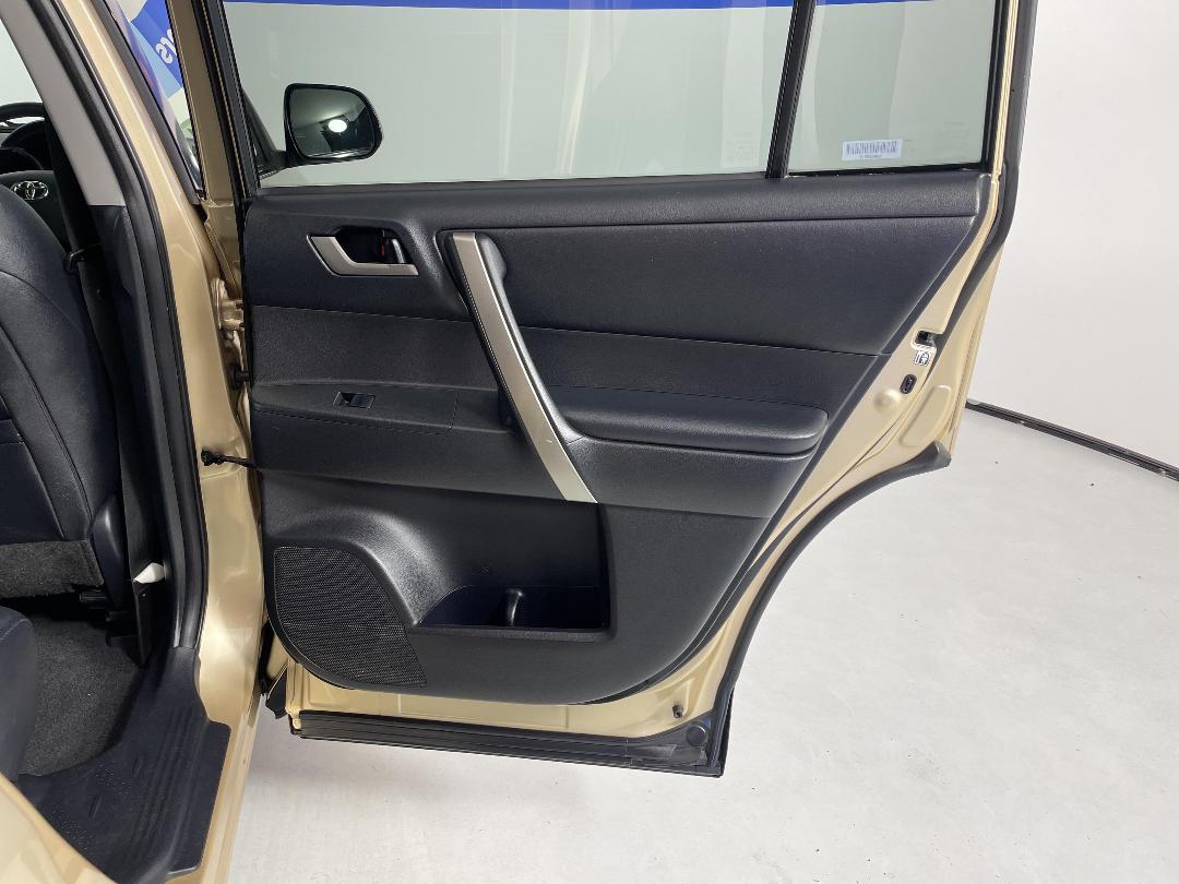 Photo '19' of Toyota Highlander