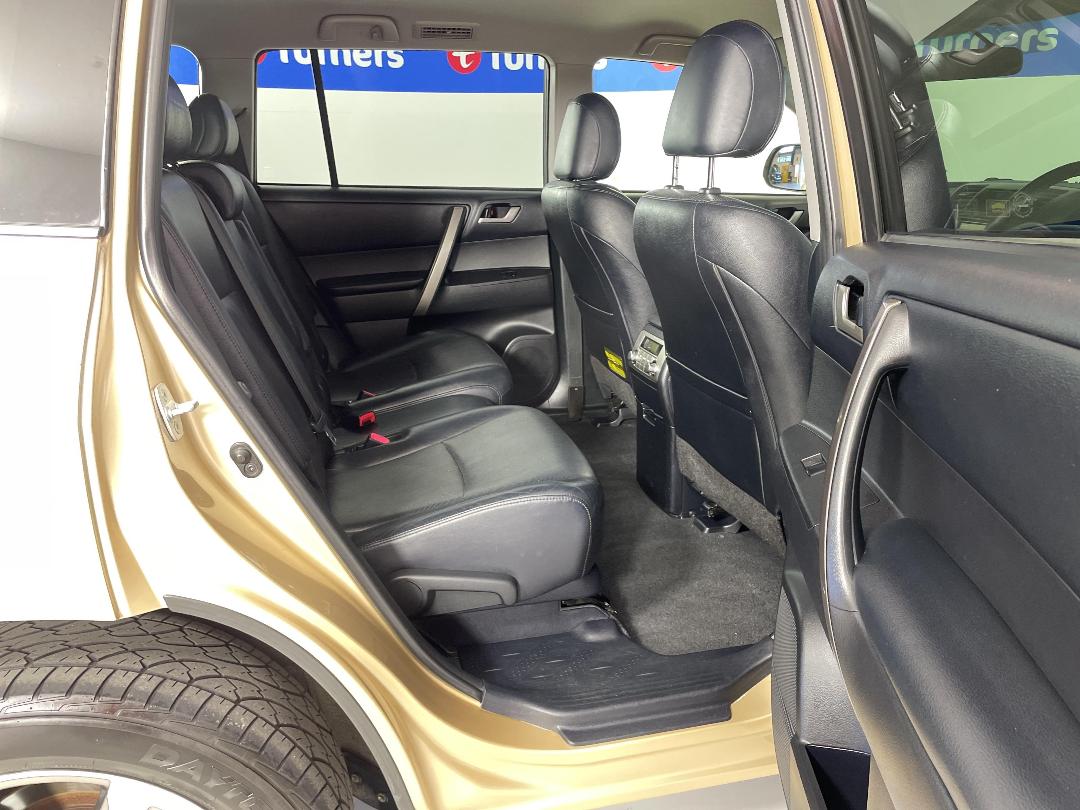 Photo '20' of Toyota Highlander