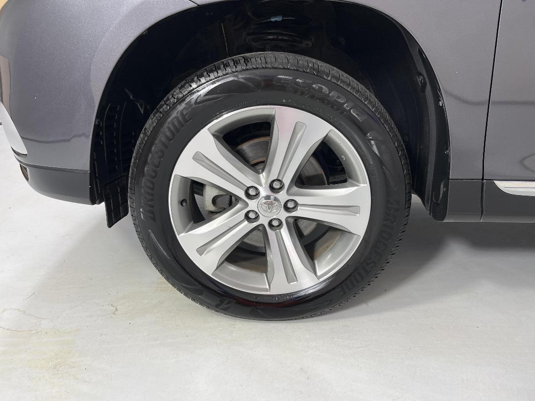 Photo '10' of Toyota Highlander