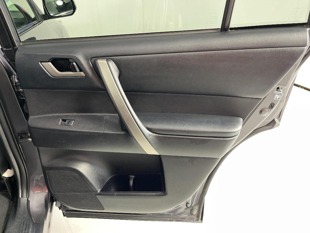 Photo '19' of Toyota Highlander