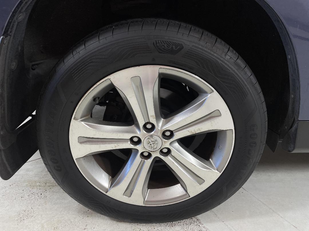 Photo '12' of Toyota Highlander