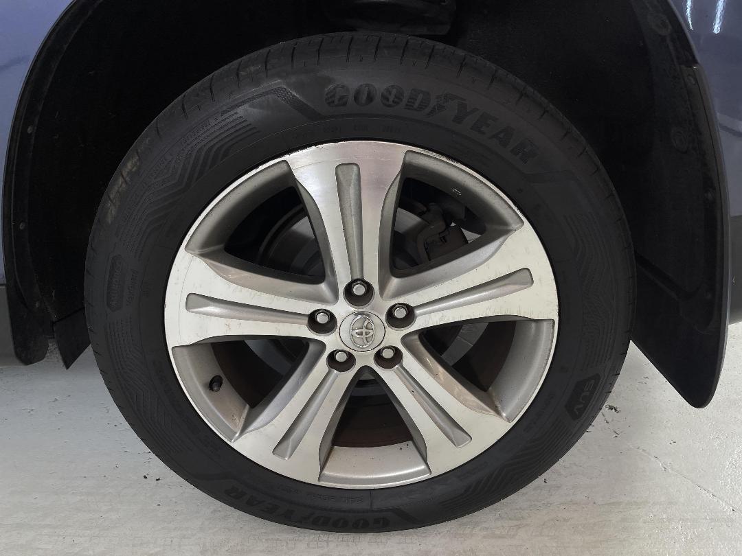 Photo '11' of Toyota Highlander