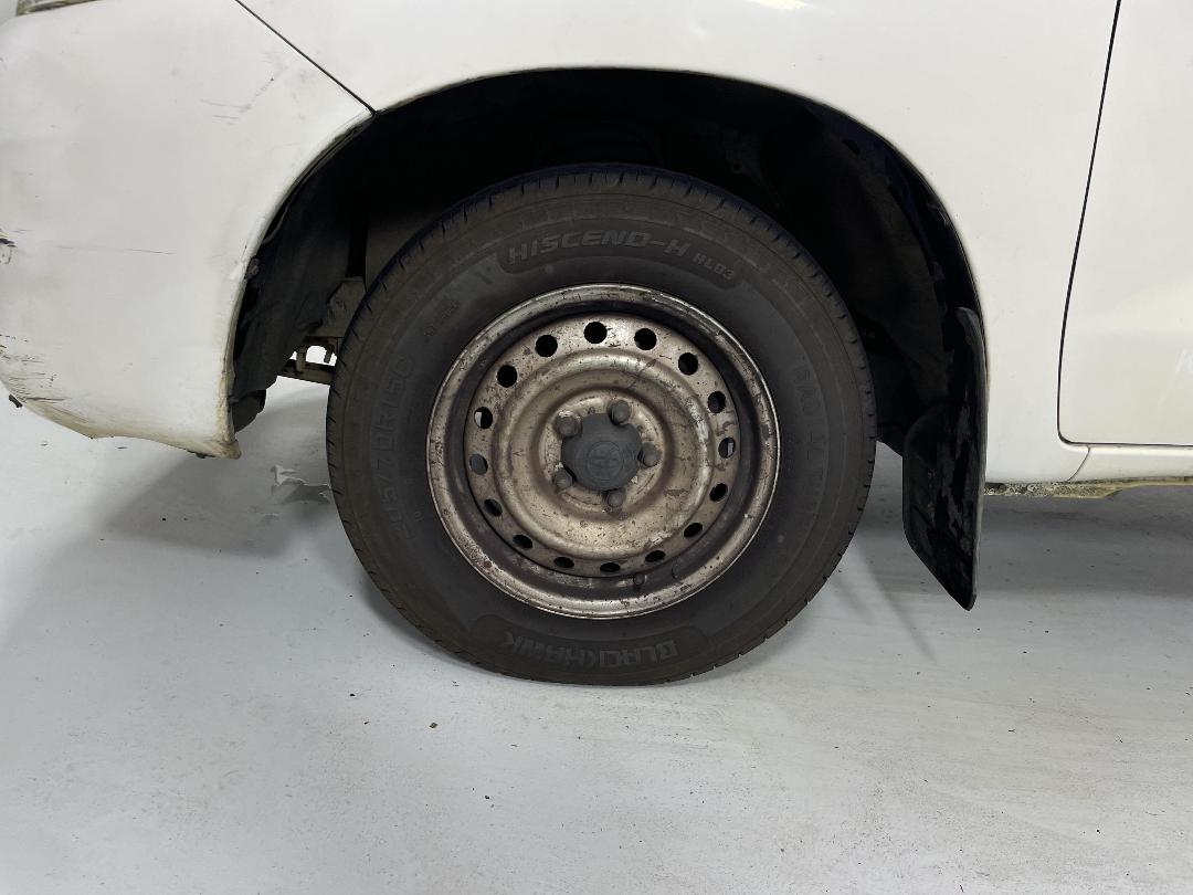 Photo '10' of Toyota Hilux