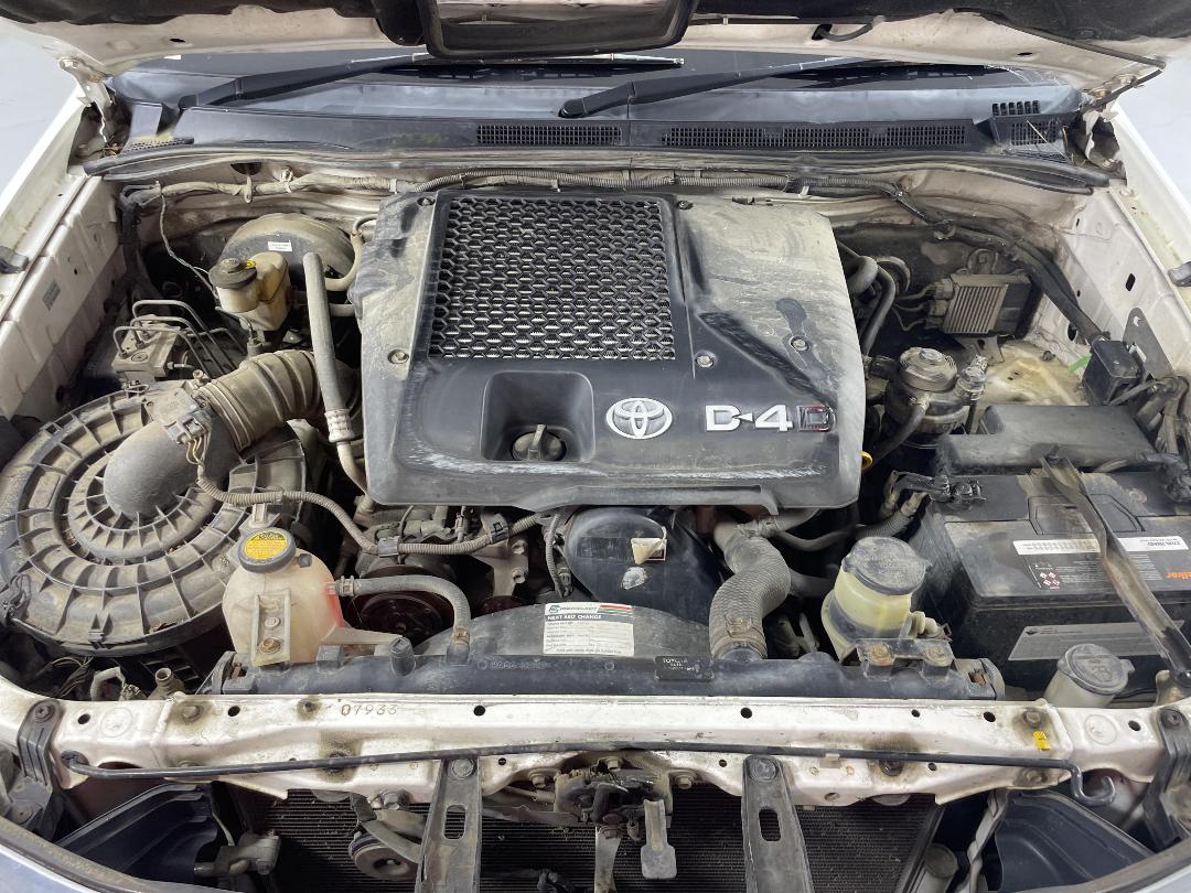 Photo '13' of Toyota Hilux