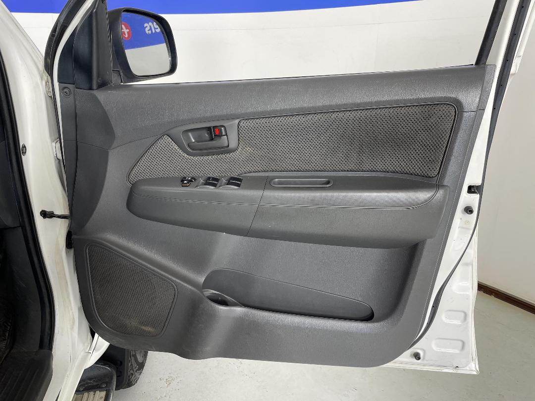 Photo '15' of Toyota Hilux