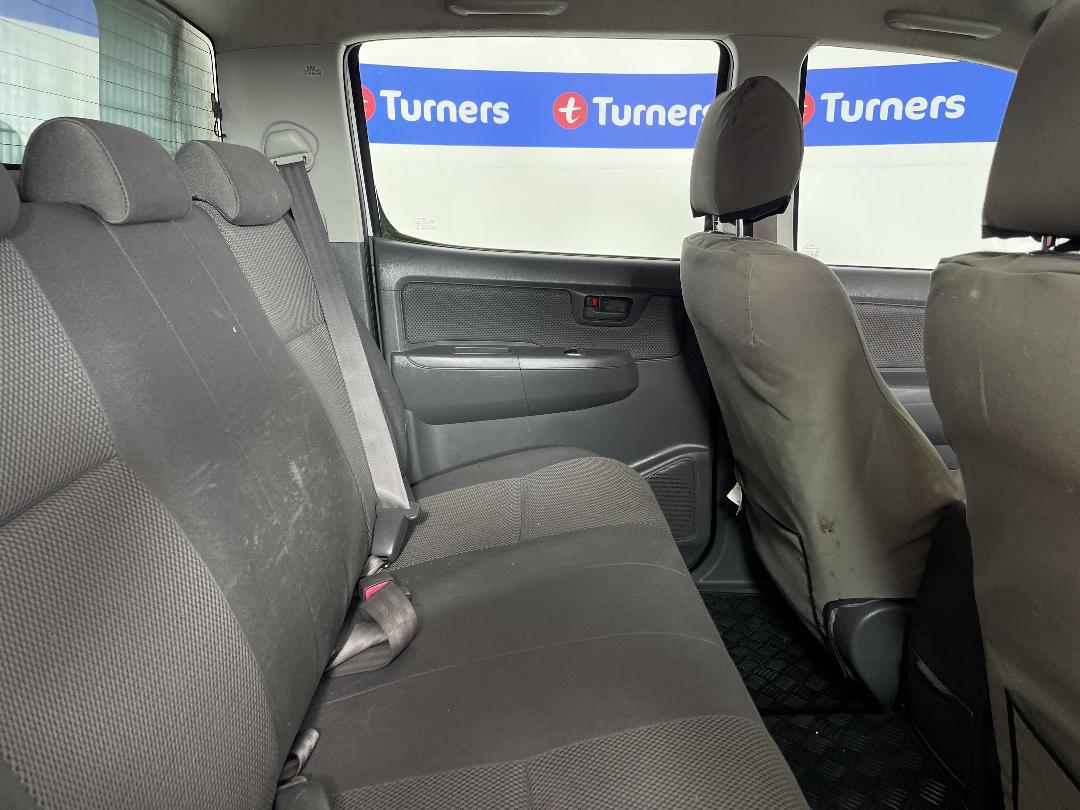 Photo '20' of Toyota Hilux