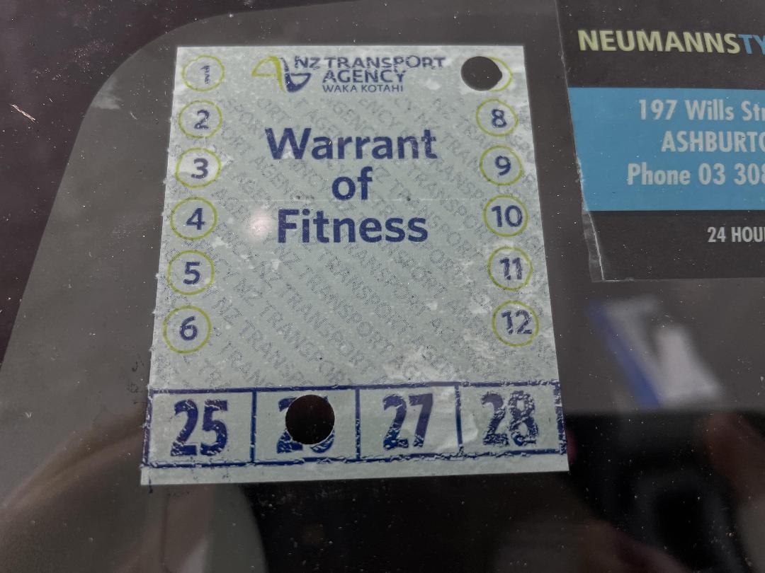 Photo '23' of Toyota Hilux