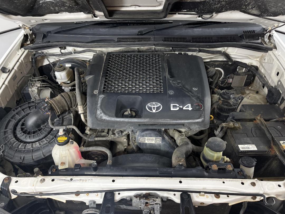 Photo '13' of Toyota Hilux
