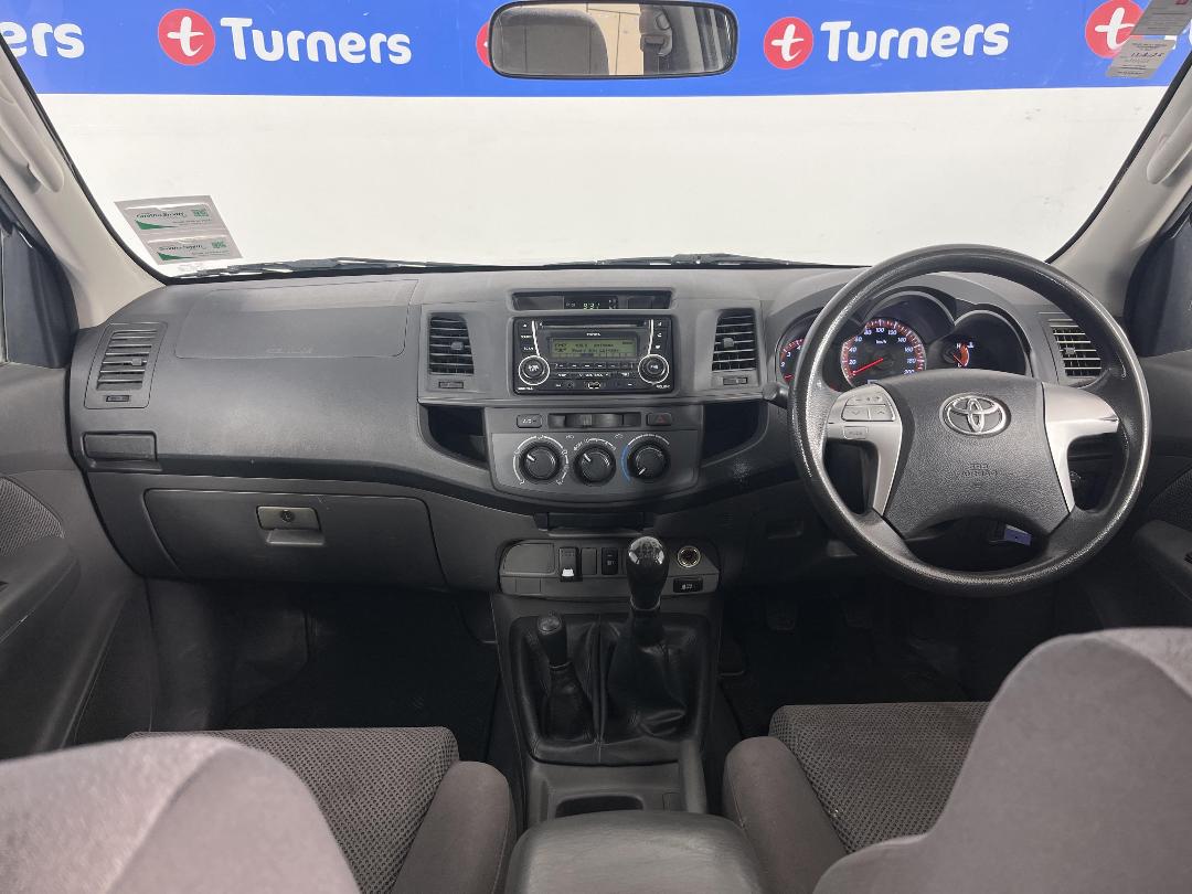 Photo '16' of Toyota Hilux