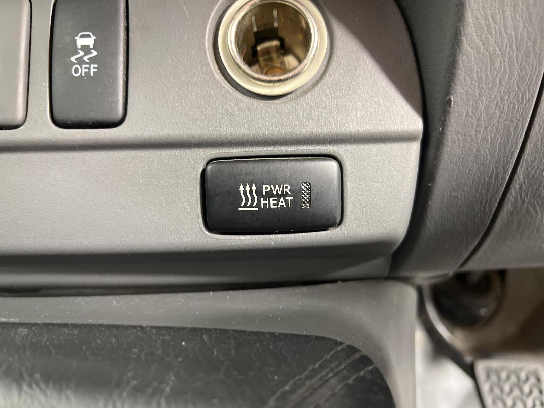 Photo '28' of Toyota Hilux