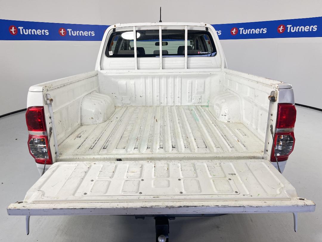 Photo '30' of Toyota Hilux